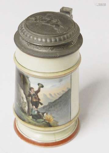 Beer mug with tin lid,damaged,height 17,0cm