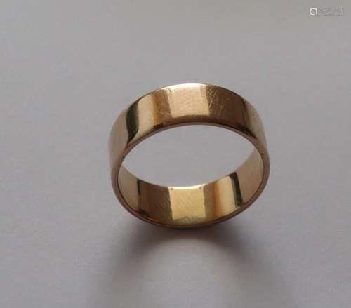 Wide band ring