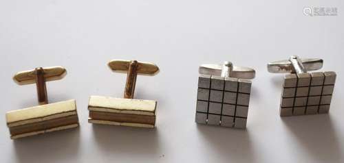 Convolt 2 pairs of cufflinks