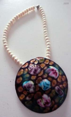 Large enameled pendant with floral decoration