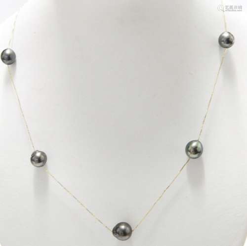 Necklace with 5 South Sea cultured pearls