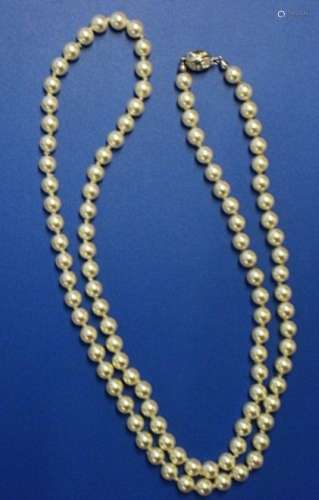 Pearl necklace with 835 silver clasp