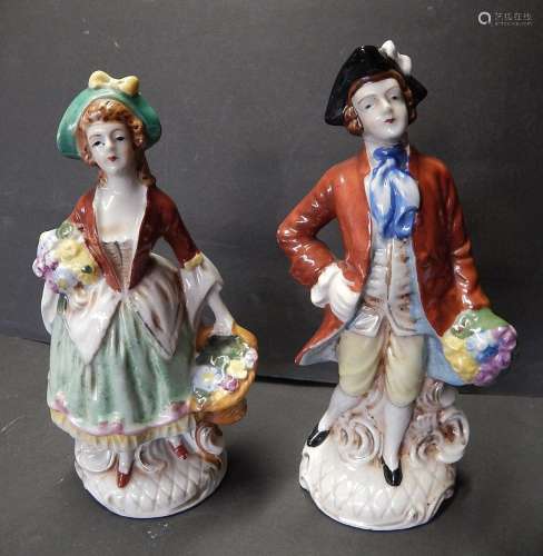 2x figural faience "Gallant woman and gallant gentleman...