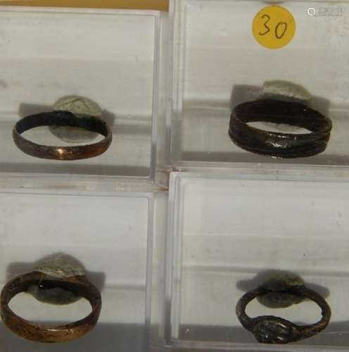 Convolute 4 Roman rings