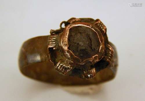 Roman silver ring with stone
