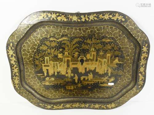 Large lacquer tray with rich painting