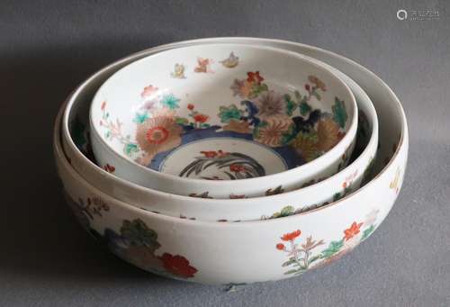 mixed lot 3 deep bowls