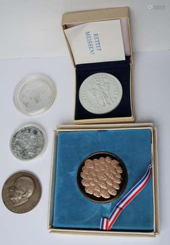 Mixed lot 5 medals