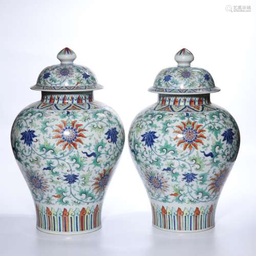 A PAIR OF DOUCAI JAR AND COVERS.MARK OF QIANLONG