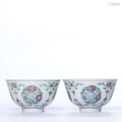 A PAIR OF DOUCAI CUPS.MARK OF YONGZHENG