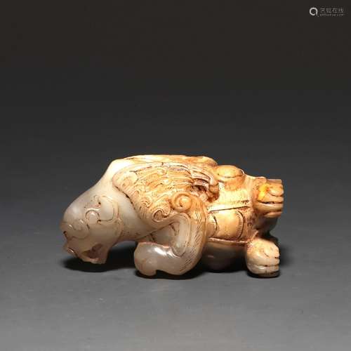 A CARVED JADE BEAST.HAN DYNASTY