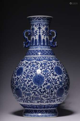 Blue and white tangled flower pattern amphora