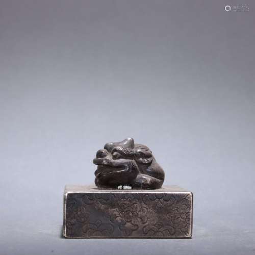 Bronze gilt silver auspicious animal button seal