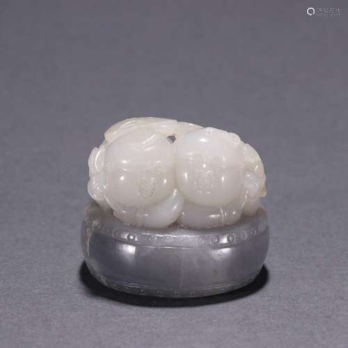 Hetian jade blue and white seed material Ruyi boy ornament