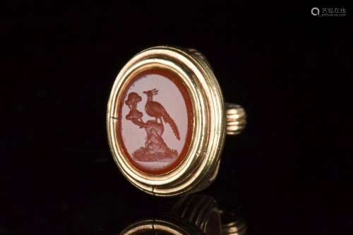 NEO-CLASSICAL GOLD SEAL WITH CARNELIAN INTAGLIO OF PEACOCK
