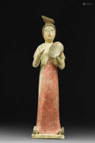 CHINESE TANG DYNASTY TERRACOTTA FEMALE MUSICIAN