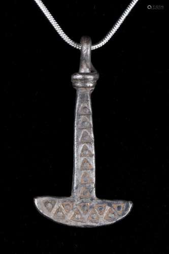 VIKING THOR'S HAMMER PENDANT