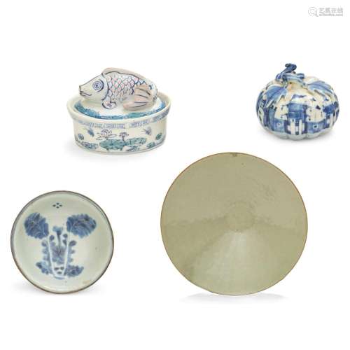 Four Chinese glazed ceramic tablewares