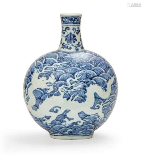 A Chinese blue and white bottle vase