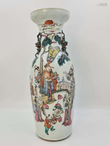 Chine deuxième moitié XIXème., Important vase en porcelaine ...