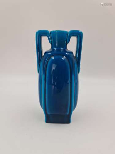($) Vase chinoisant en faïence de Longwy, monochrome bleue.,...