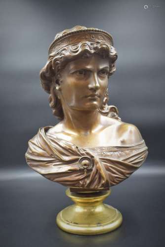 Femme à l'antique portant un, diadème., Buste en bronze ...