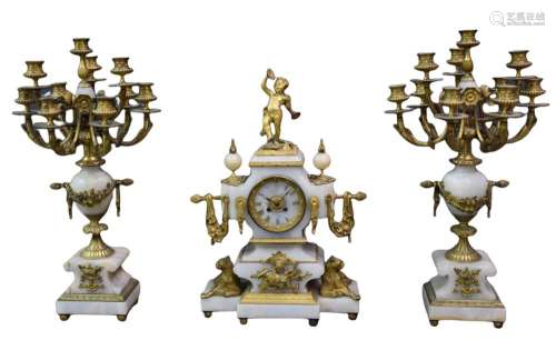 Garniture Napoléon III en bronze doré et onyx à décor d’un a...