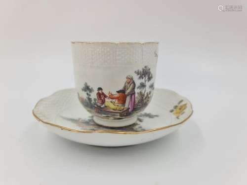 Tasse et sous-tasse en porcelaine de, Meissen probablement f...