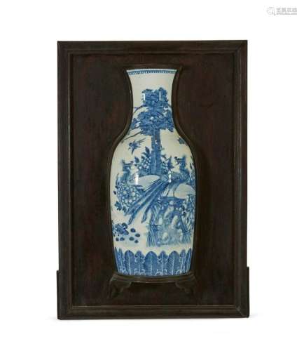 Chinese blue and white porcelain vase section