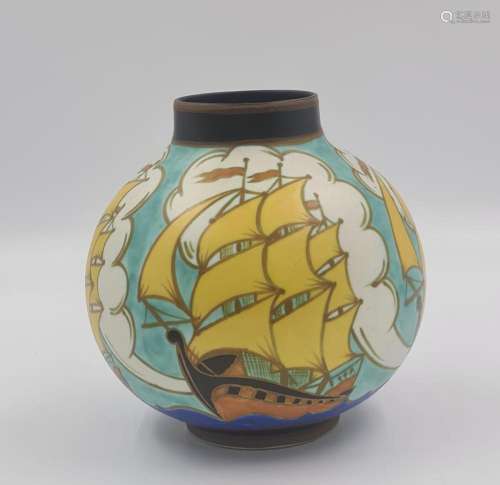 Charles CATTEAU (1880-1966). Vase Boch Keramis art déco à dé...