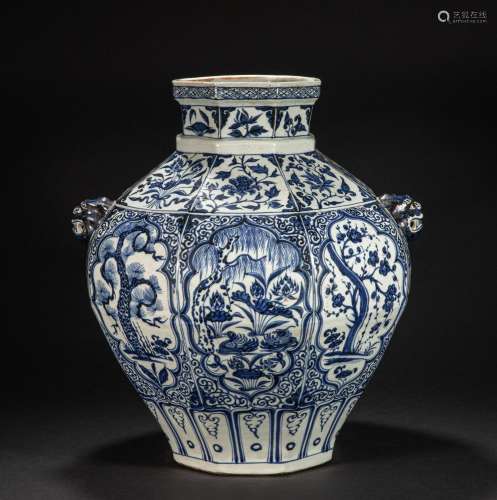 Blue and white animal ear jar of Qing dynasty
