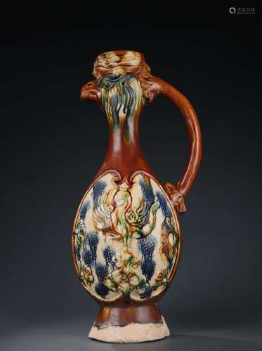 Tri-colored phoenix head pot of Tang Dynasty