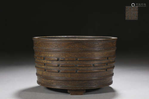 旧藏大明宣德款精铸铜胎八卦纹筒式炉