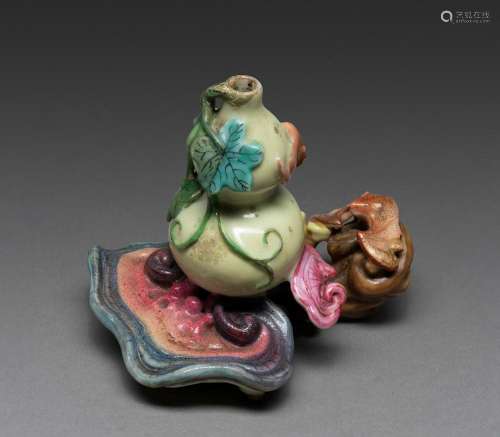 A CHINESE FAMILLE- ROSE DOUBLE GOURD FORMED WATER DROPPER, Q...