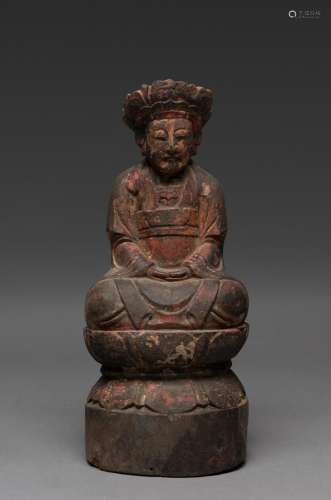 A CHINESE WOOD CARVED SEATED BUDDHA， QING DYNASTY (1644-1912...