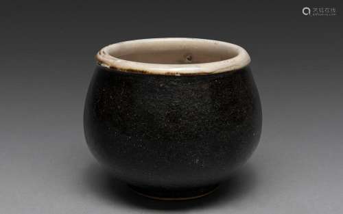 A RARE CHINESE BLACK AND WHITE-GLAZED BOWL, SONG DYNASTY (96...