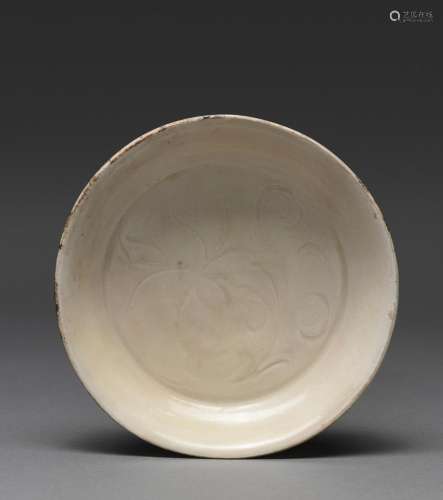 A CHINESE DING DISH, SONG DYNASTY (960-1279)