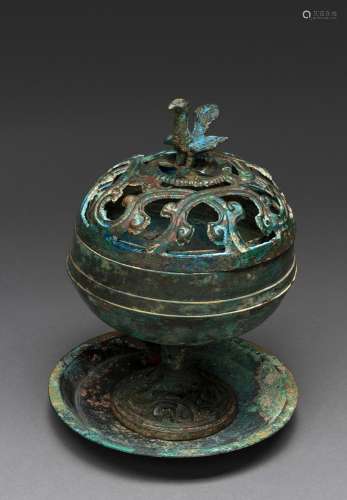 A CHINESE BRONZE CENSER, HAN DYNASTY (202 B.C.-220 A.D.)