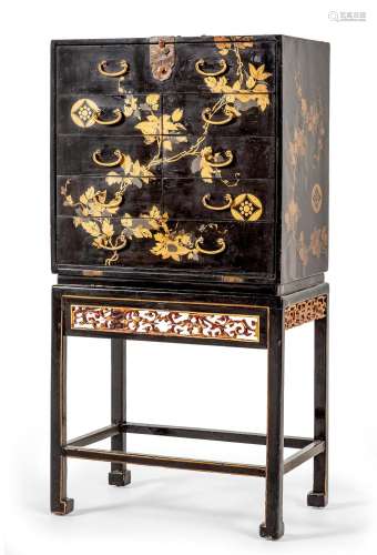 A JAPANESE LACQUER AND BRONZE FITTED CABINET, MEIJI /TAISHO ...