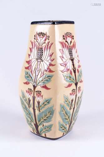 Vase d’époque Art Nouveau.