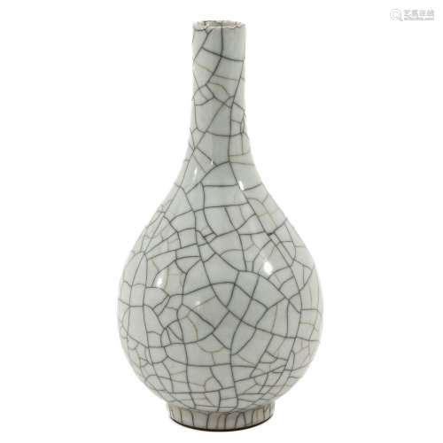 A Crackle Decor Bottle Vase