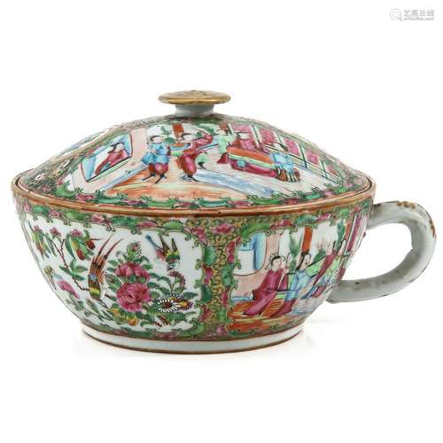 A Cantonese Chamber Pot with Handle