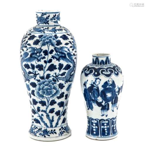 A Lot of 2 Blue and White Vases