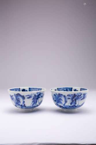 A PAIR OF JAPANESE BLUE AND WHITE BOWLS MEIJI OR LATER, 19TH...