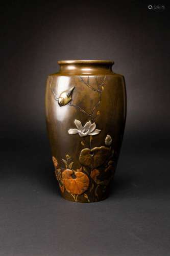 A LARGE JAPANESE GOLD AND SILVER-INLAID BRONZE VASE MEIJI ER...