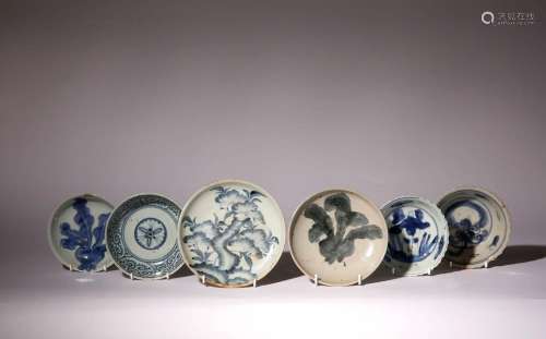 A COLLECTION OF JAPANESE BLUE AND WHITE PIECES EDO PERIOD, 1...