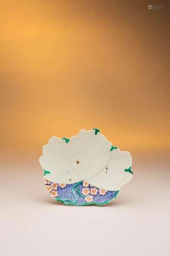 A RARE JAPANESE MOULDED DISH EDO PERIOD, MID-17TH CENTURY Pa...