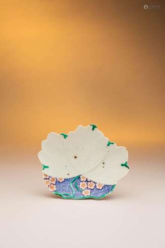 A RARE JAPANESE MOULDED DISH EDO PERIOD, MID-17TH CENTURY Pa...