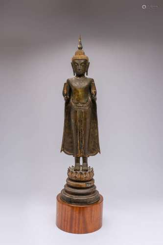 A LARGE THAI BRONZE STANDING FIGURE OF BUDDHA 18TH CENTURY W...