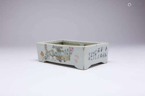 A CHINESE QIANJIANG STYLE RECTANGULAR JARDINIERE SIX CHARACT...